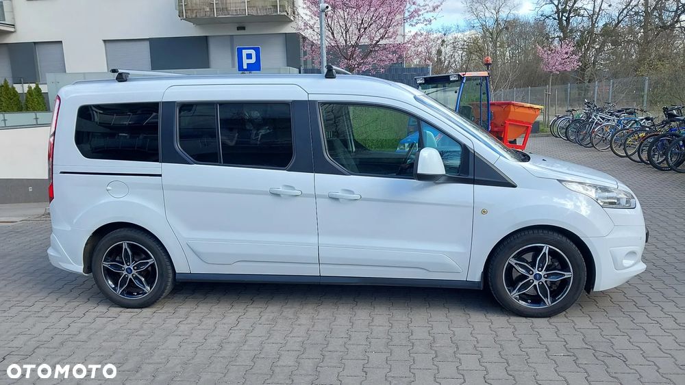Ford Tourneo Connect Grand - 4