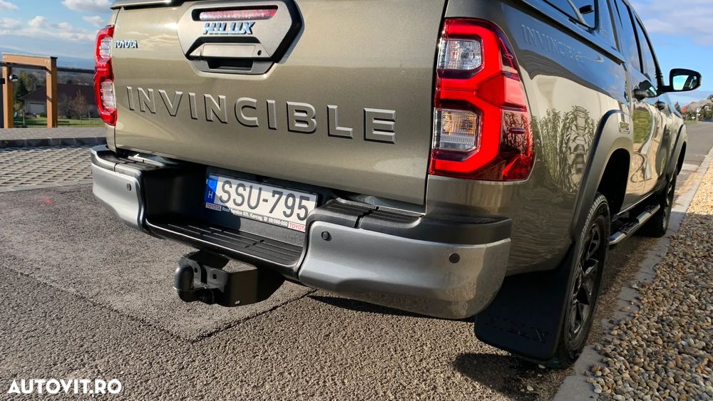 Toyota Hilux 2.8D 204CP 4x4 Double Cab AT Invincible Color Edition - 18