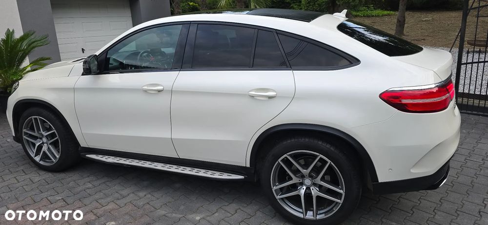 Mercedes-Benz GLE - 11