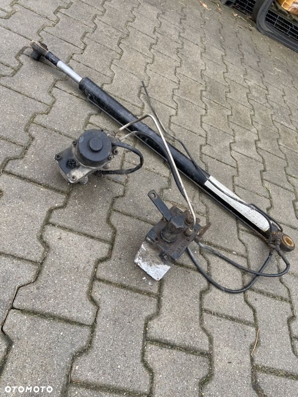 Pompka podnoszenia kabiny+siłownik MAN TGX euro 6 zespolona elektryczna - 2
