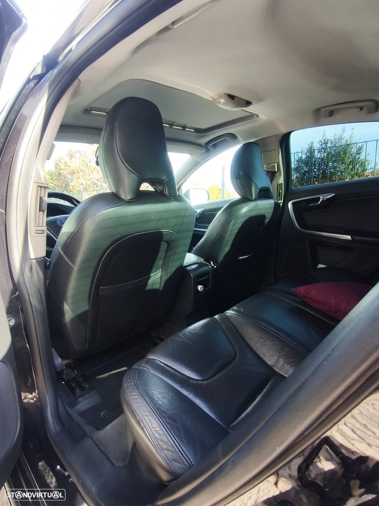 Volvo S60 2.0 D3 Momentum - 12