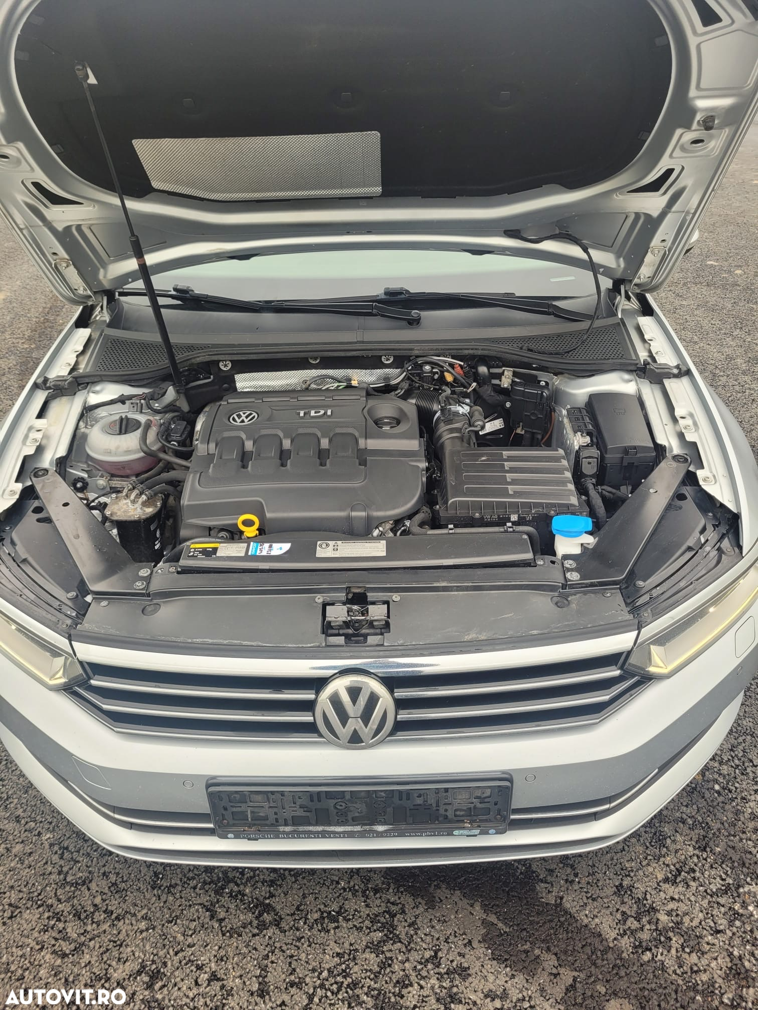Volkswagen Passat Variant 2.0 TDI DSG 4Motion Comfortline - 10