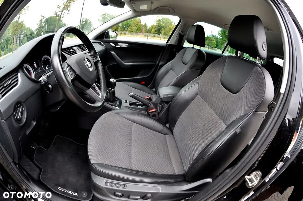 Skoda Octavia Combi 1.6 TDI Style - 4