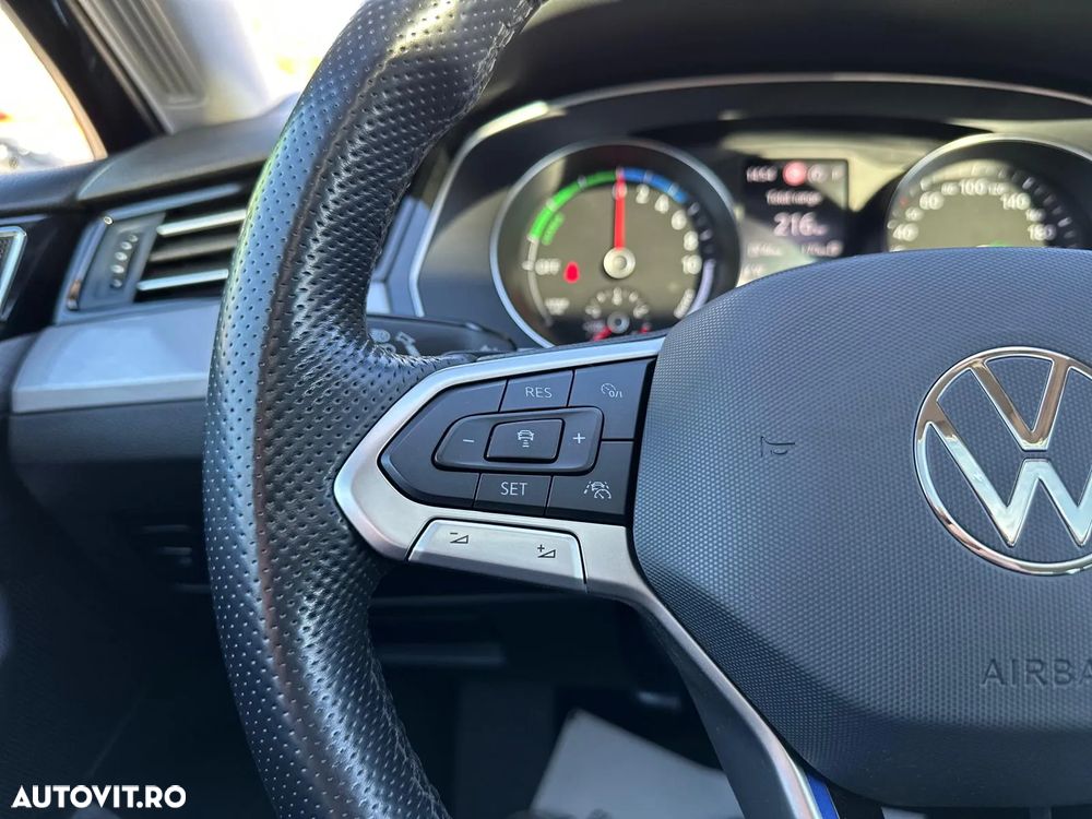 Volkswagen Passat 1.4 TSI Plug-In-Hybrid DSG GTE - 30