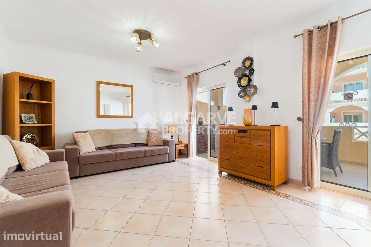 Fabuloso apartamento T2 dentro do campo de golfe em Vilamoura, Algarve - Grande imagem: 2/37