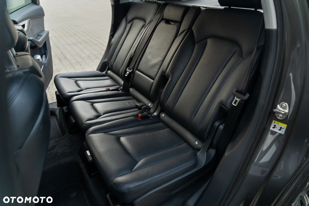 Audi Q7 50 TDI Quattro Tiptronic - 13