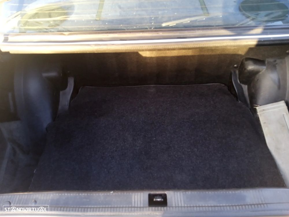 Mercedes-Benz W201 (1982-1993) 190 D 2.0 - 11