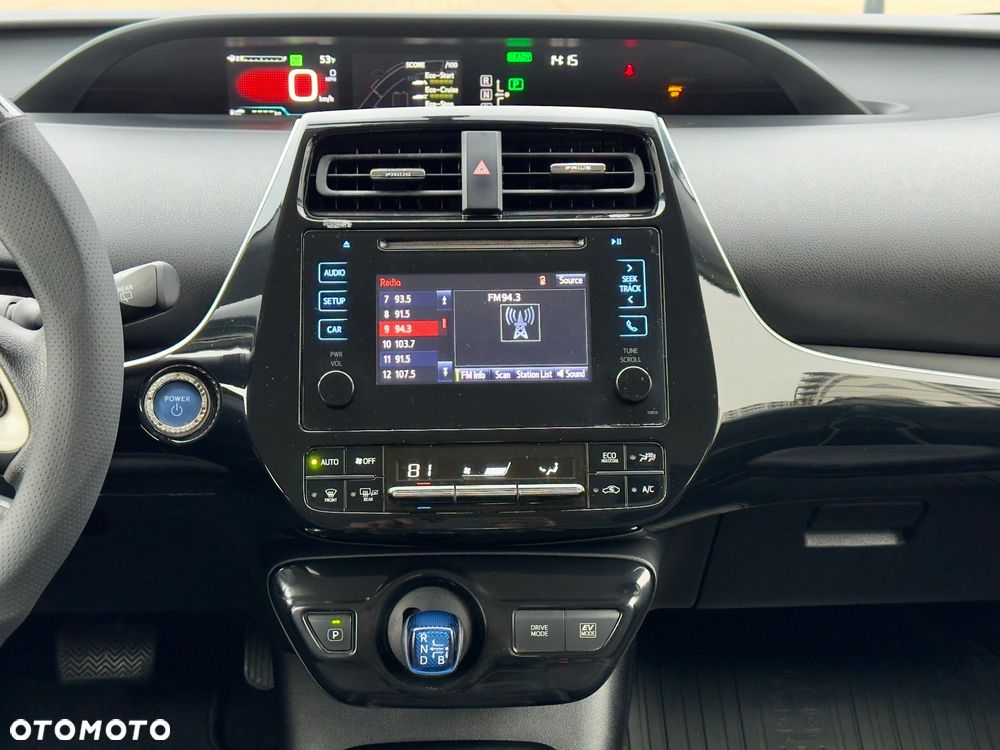 Toyota Prius 1.8 HSD Sol - 12