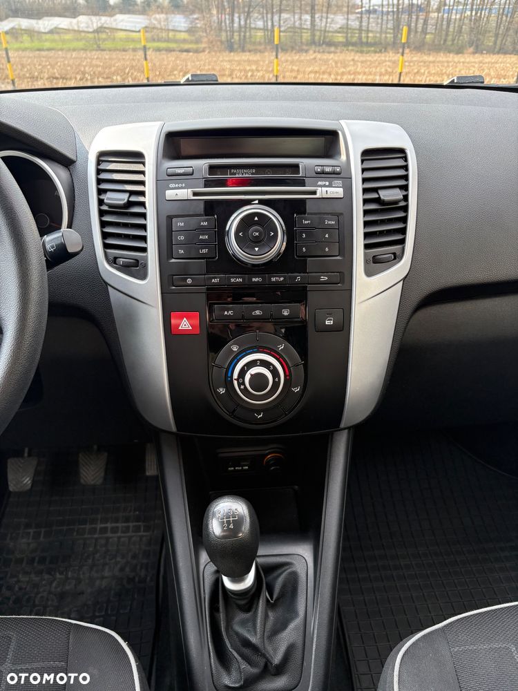 Kia Venga 1.4 M - 10