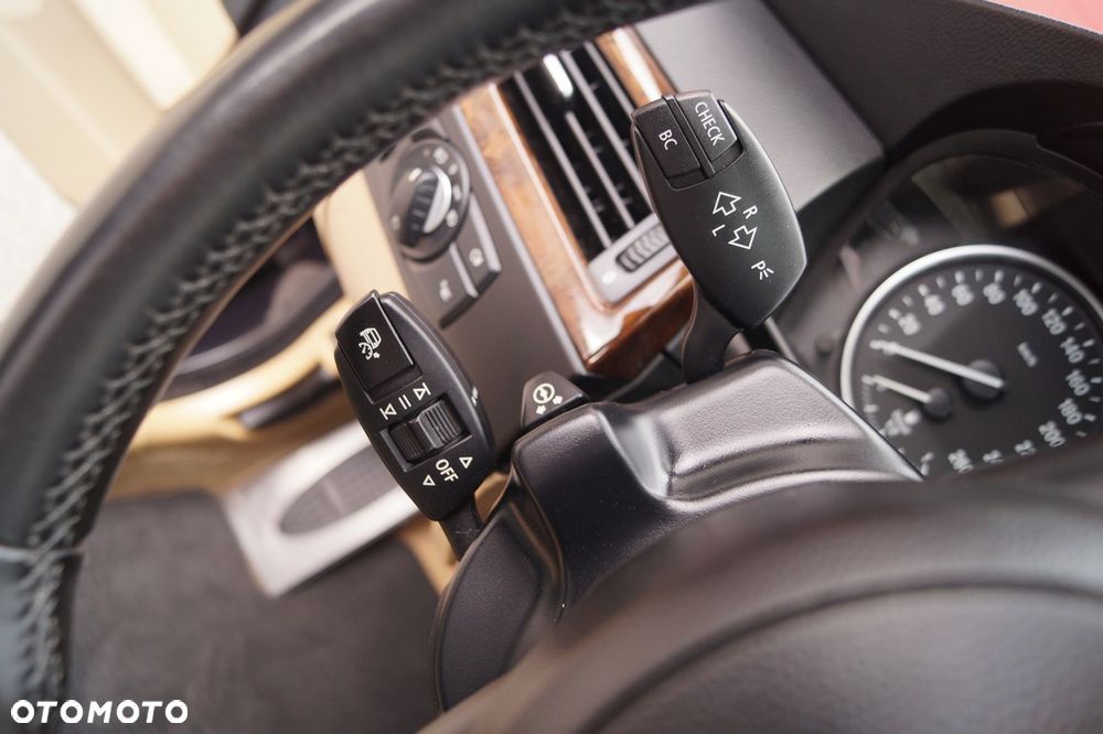 BMW Seria 5 525d Edition Sport - 22