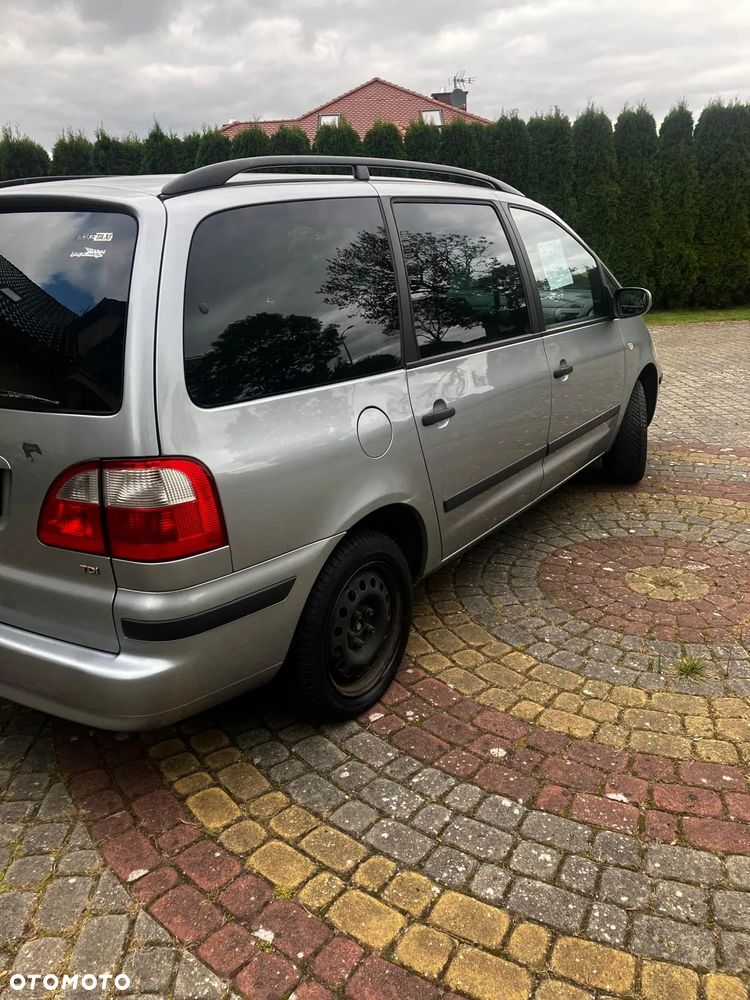 Ford Galaxy - 3