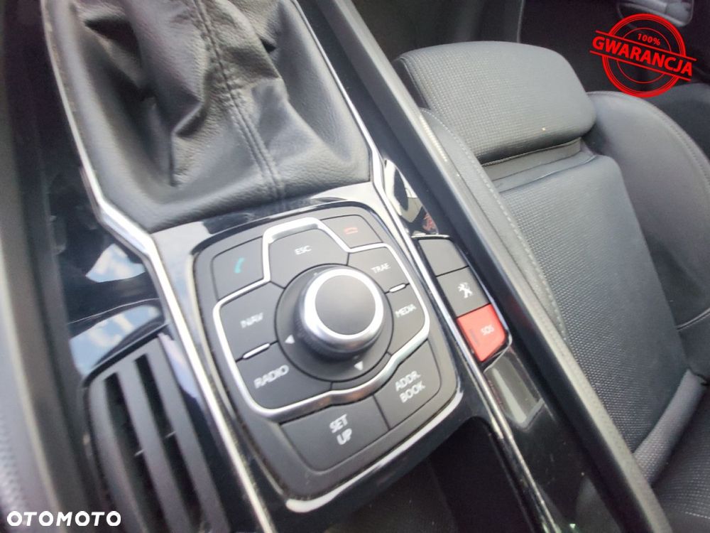 Citroën DS5 2.0 HDi Hybrid4 SoChic MCP - 26