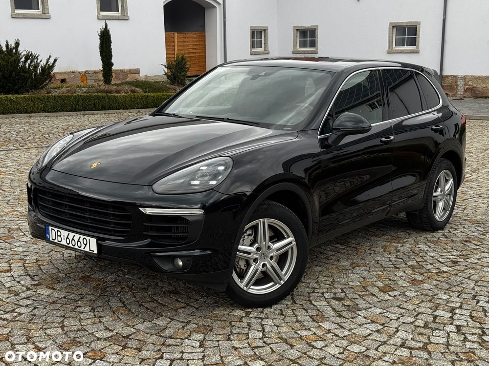 Porsche Cayenne S - 1