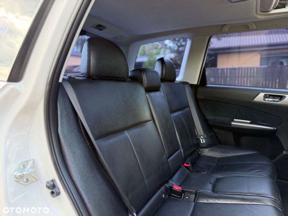 Subaru Forester 2.0X Exclusive - 32
