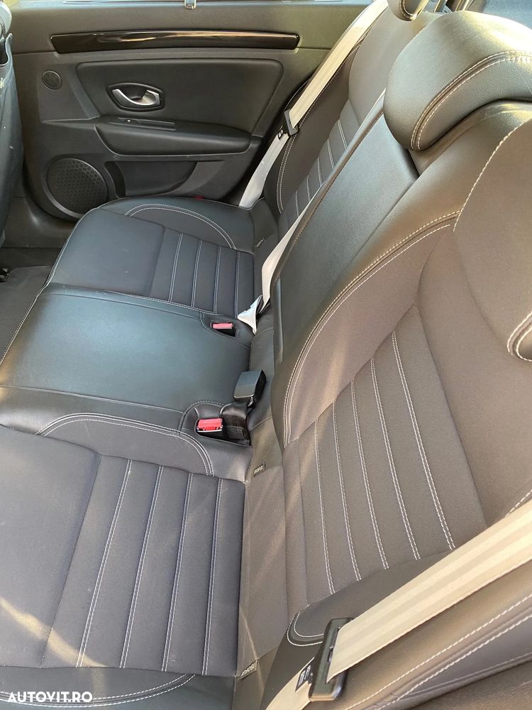 Renault Laguna dCi 150 FAP Bose - 8