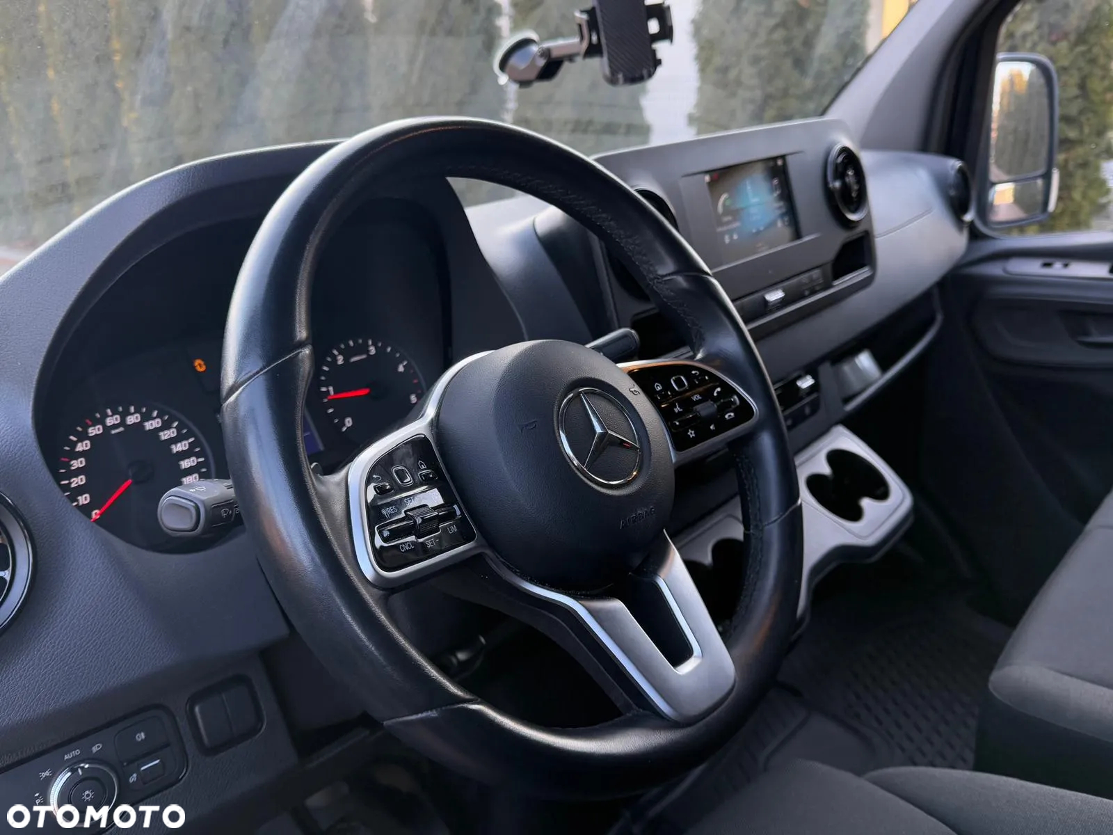Mercedes-Benz SPRINTER - 16