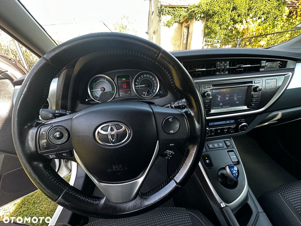 Toyota Auris 1.8 HSD Luna - 21