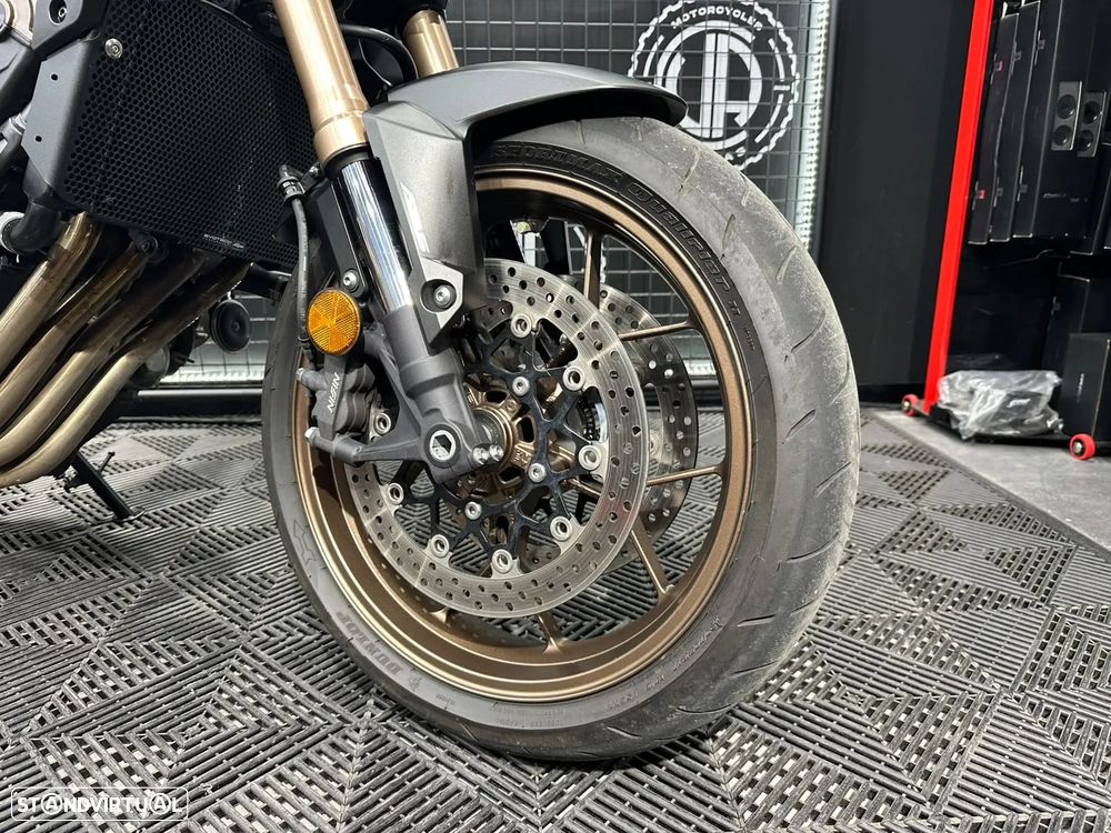 Honda CB 650 R - 6