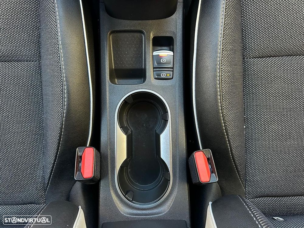 Renault Captur 1.0 TCe Techno - 46