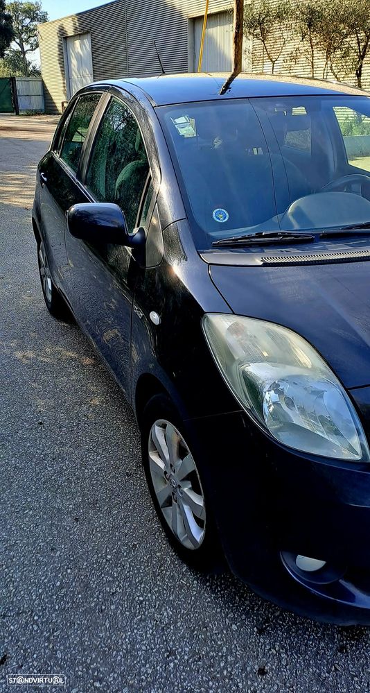 Toyota Yaris 1.4 D-4D Rock In Rio - 3