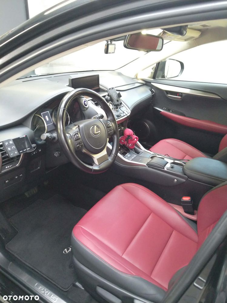 Lexus NX 300h F Impression AWD - 8