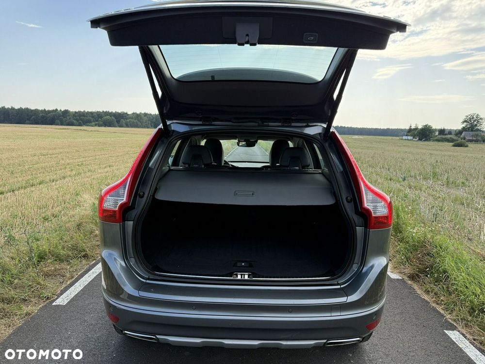 Volvo XC 60 D4 Geartronic Momentum Pro - 18
