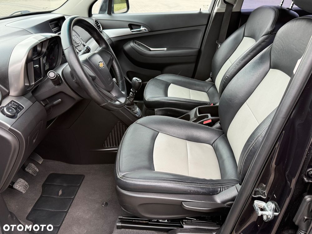 Chevrolet Orlando - 22