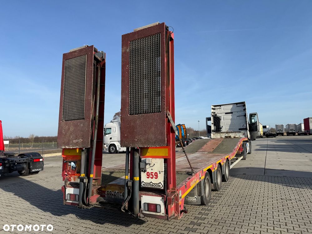 Nooteboom Nooteboom / 3 Osie / Skrętna oś / Osie SAF / Najazdy hydrauliczne + balkon / Poszerzenia / Sprowadzona / STAN BDB / / / - 18