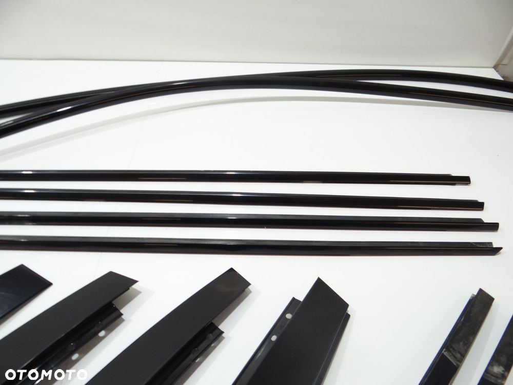 LISTWY SHADOW LINE BMW E90 LCI - 3