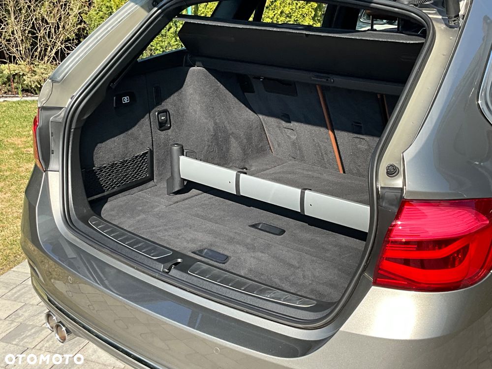 BMW Seria 3 320d Luxury Line - 14