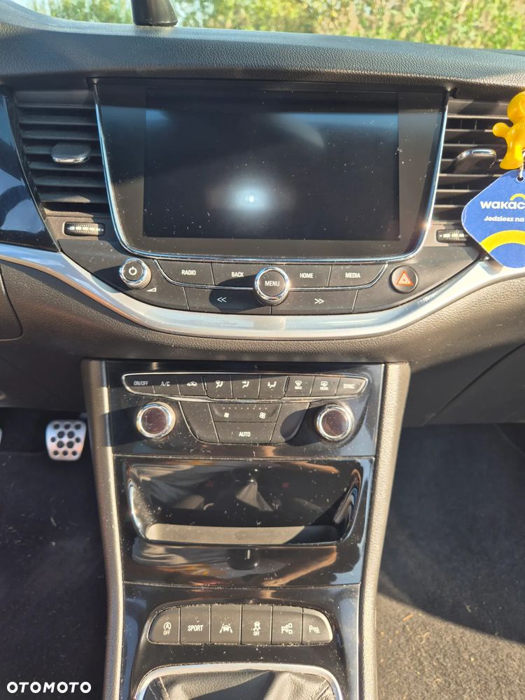 Opel Astra 1.6 D (CDTI) Start/Stop Dynamic - 12