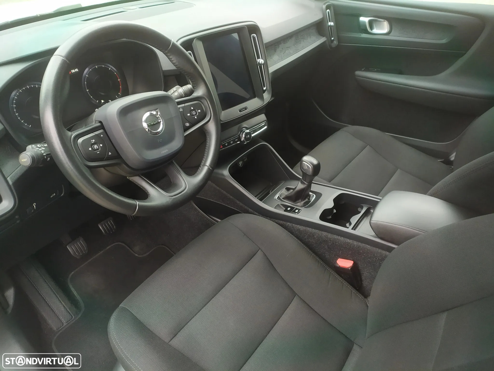 Volvo XC 40 2.0 D3 Momentum - 4