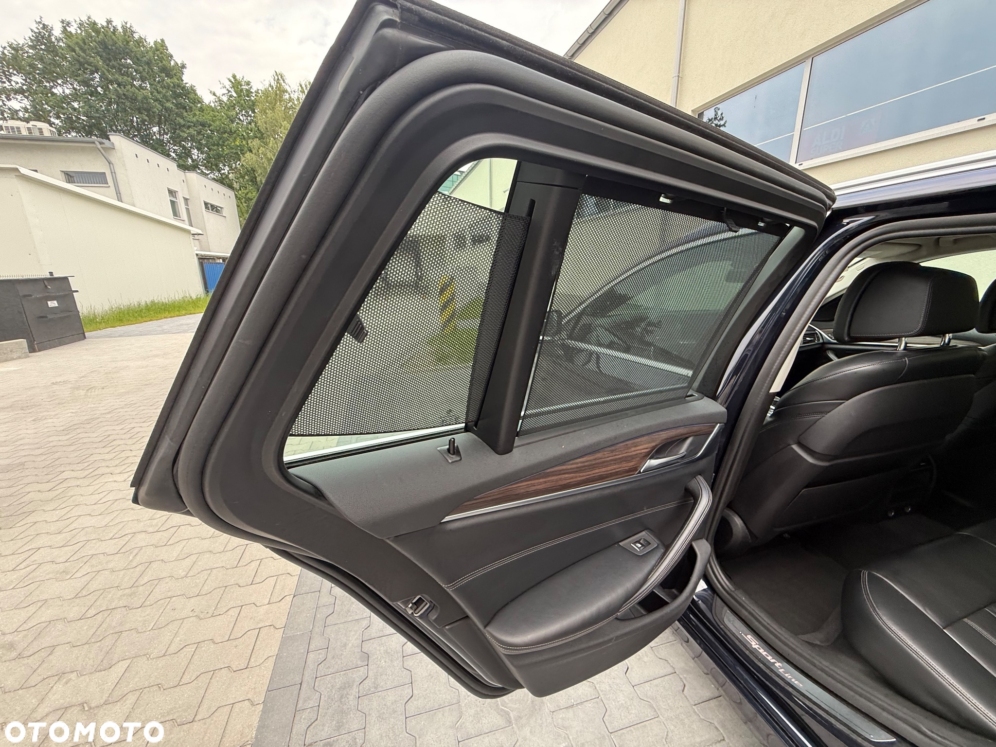 BMW Seria 5 520d Luxury Line sport - 28