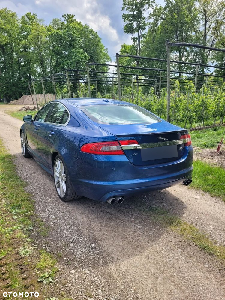 Jaguar XF XFR - 11
