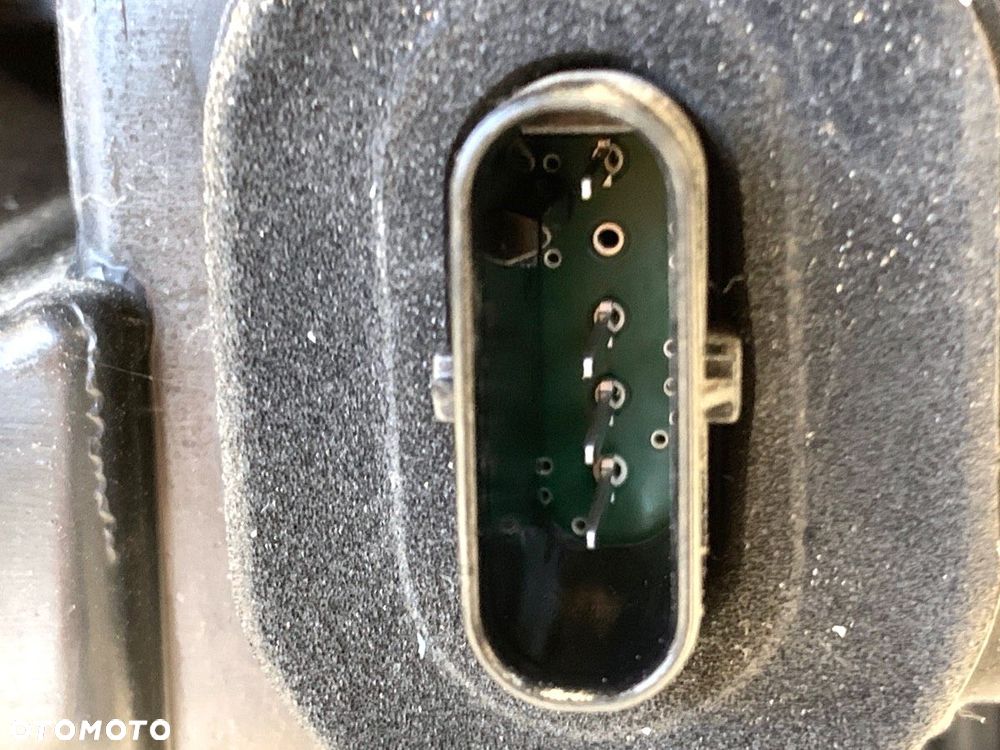 LAMPA PRAWY TYŁ  TESLA MODEL Y (5YJY) 2019 - 2022 EV 235 kW [320 KM] 1502087-00-D - 4
