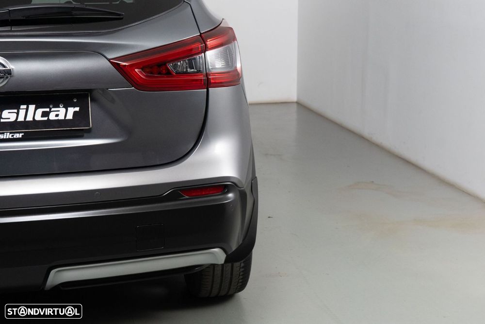 Nissan Qashqai 1.3 DIG-T N-Connecta J18 - 16