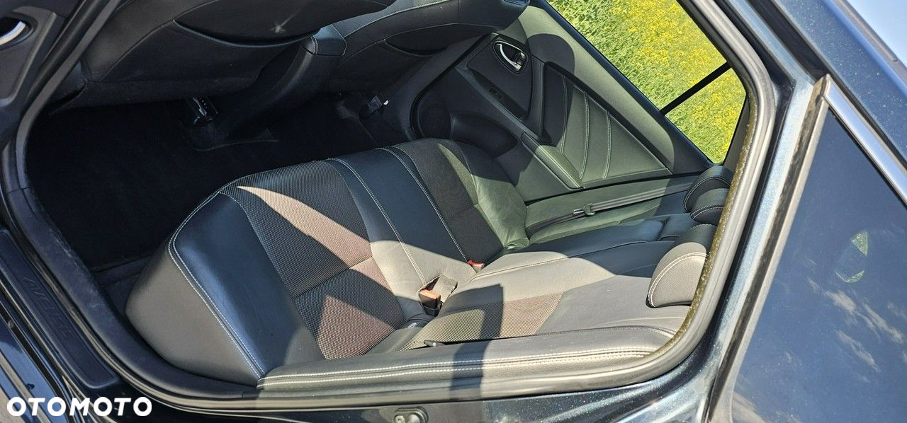 Toyota Avensis - 10