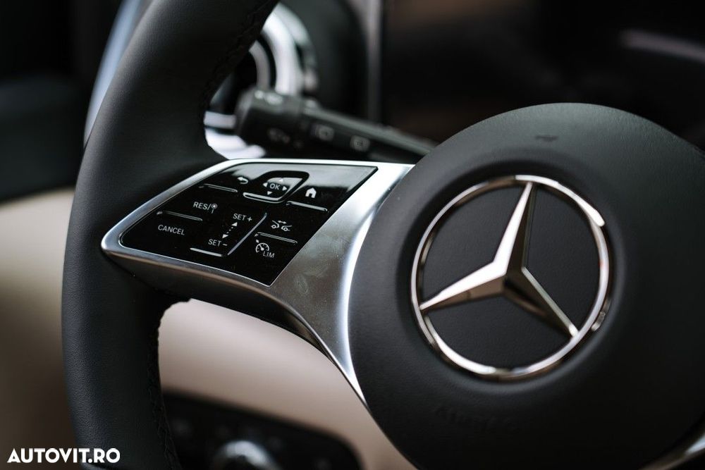 Mercedes-Benz V - 25