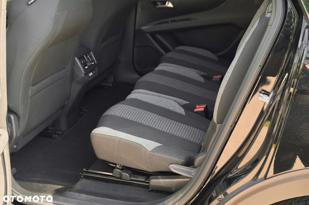 Peugeot 5008 1.5 BlueHDi GT S&S EAT8 - 24