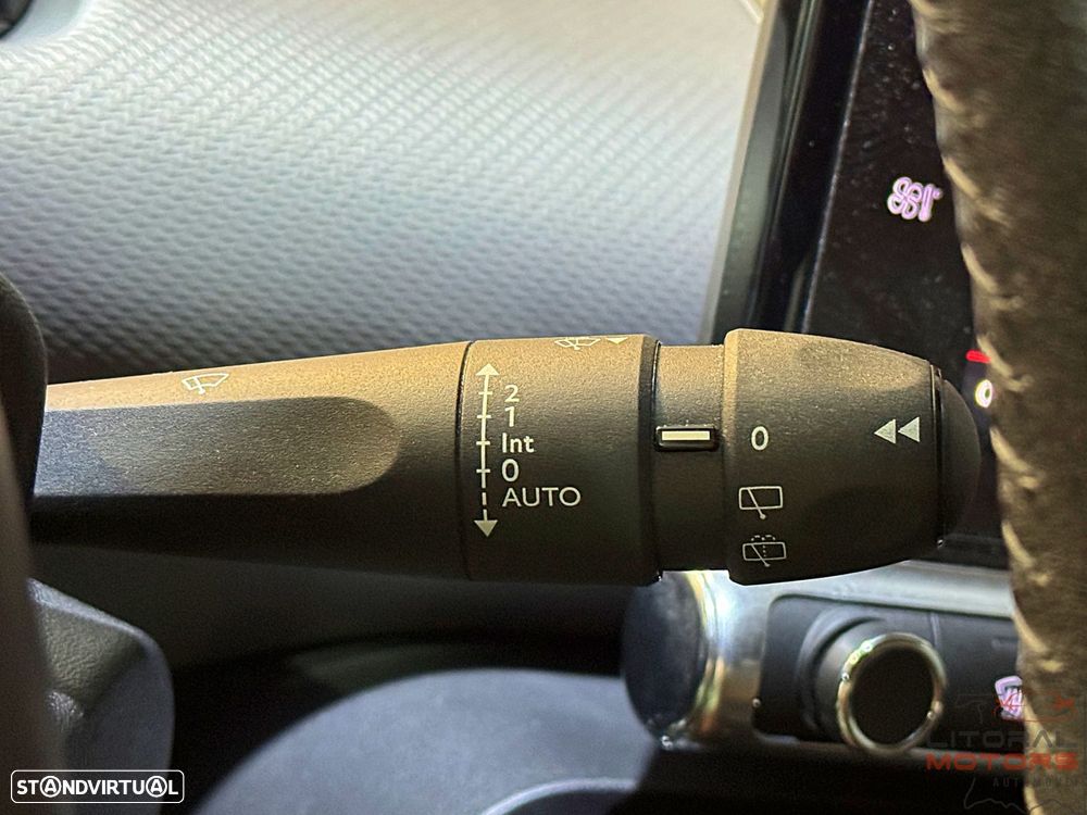 Citroën C4 Cactus 1.2 PureTech Shine EAT6 - 26