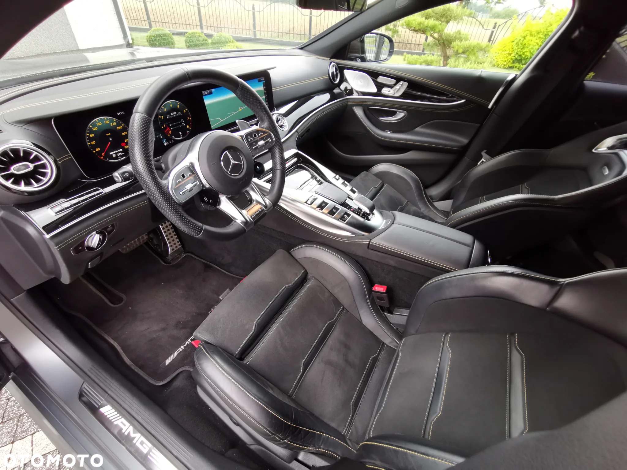 Mercedes-Benz AMG GT 43 4-Matic+ - 11