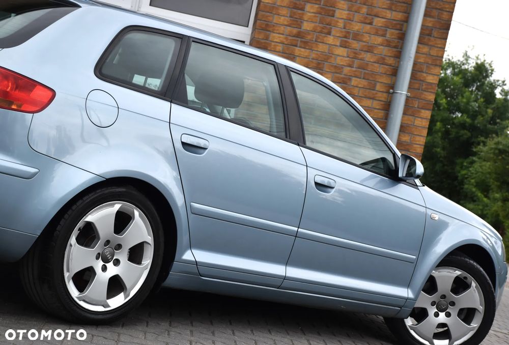 Audi A3 Sportback 2.0 TDI DPF Ambiente - 41