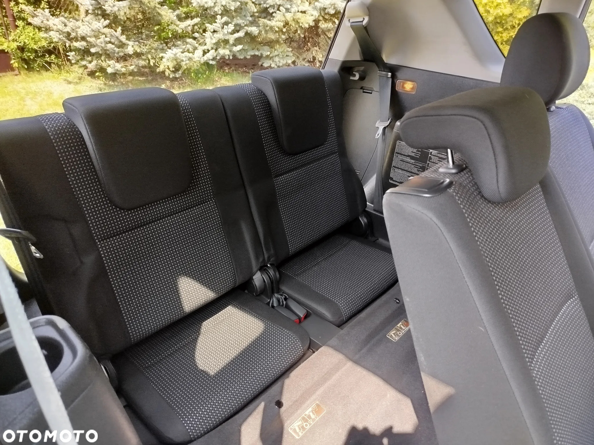 Toyota Corolla Verso 2.2 D-4D X 7os - 17