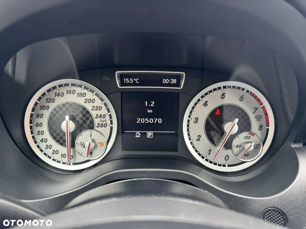 Mercedes-Benz Klasa A 180 BlueEfficiency Edition - 12