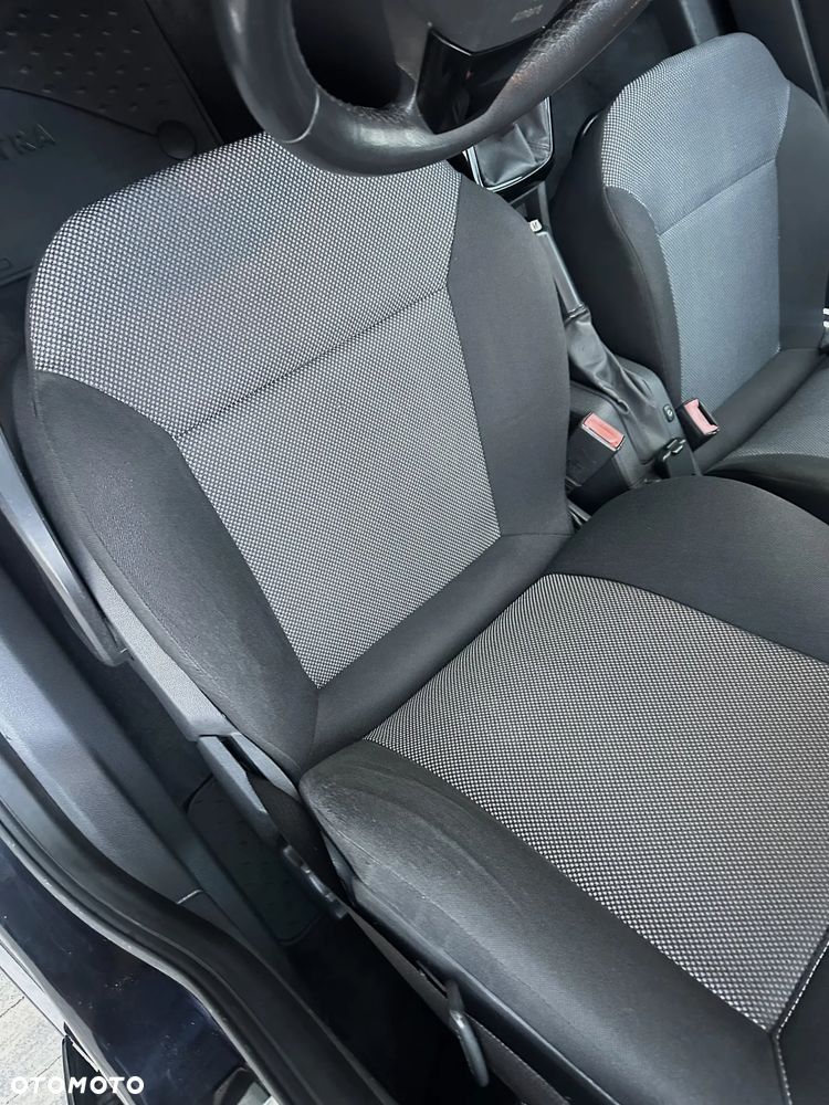 Opel Astra 1.6 Edition 111 Jahre - 9