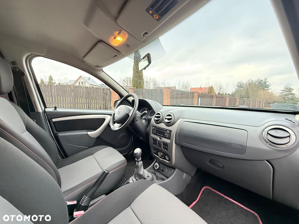 Dacia Duster 1.5 dCi Laureate 4x4 - 28