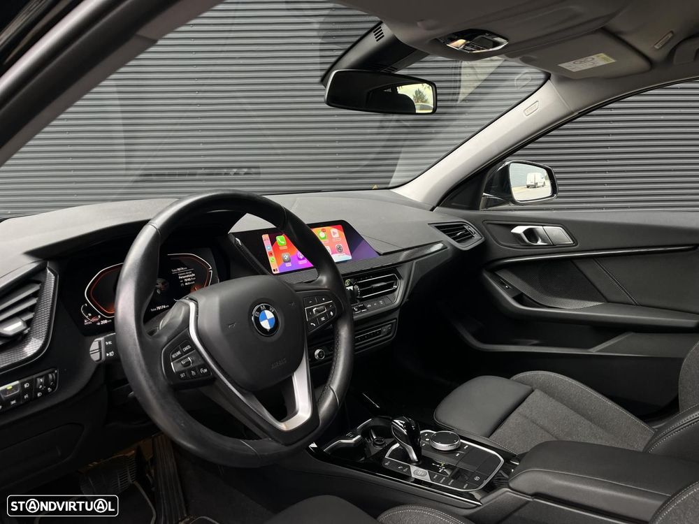 BMW 116 2022 photo 2