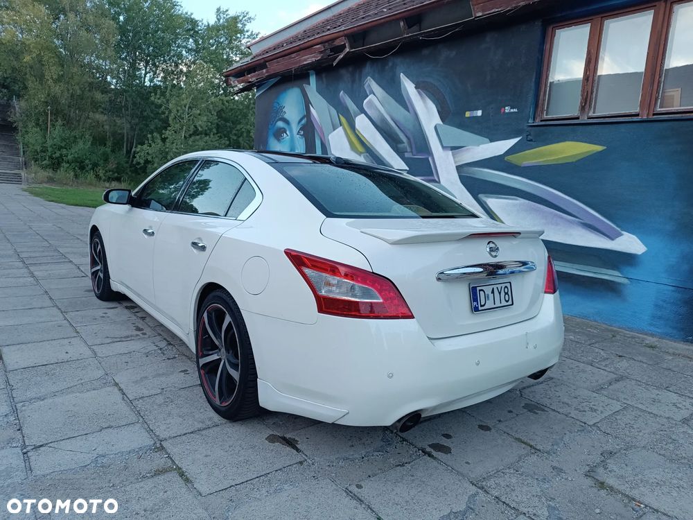 Nissan Maxima - 6