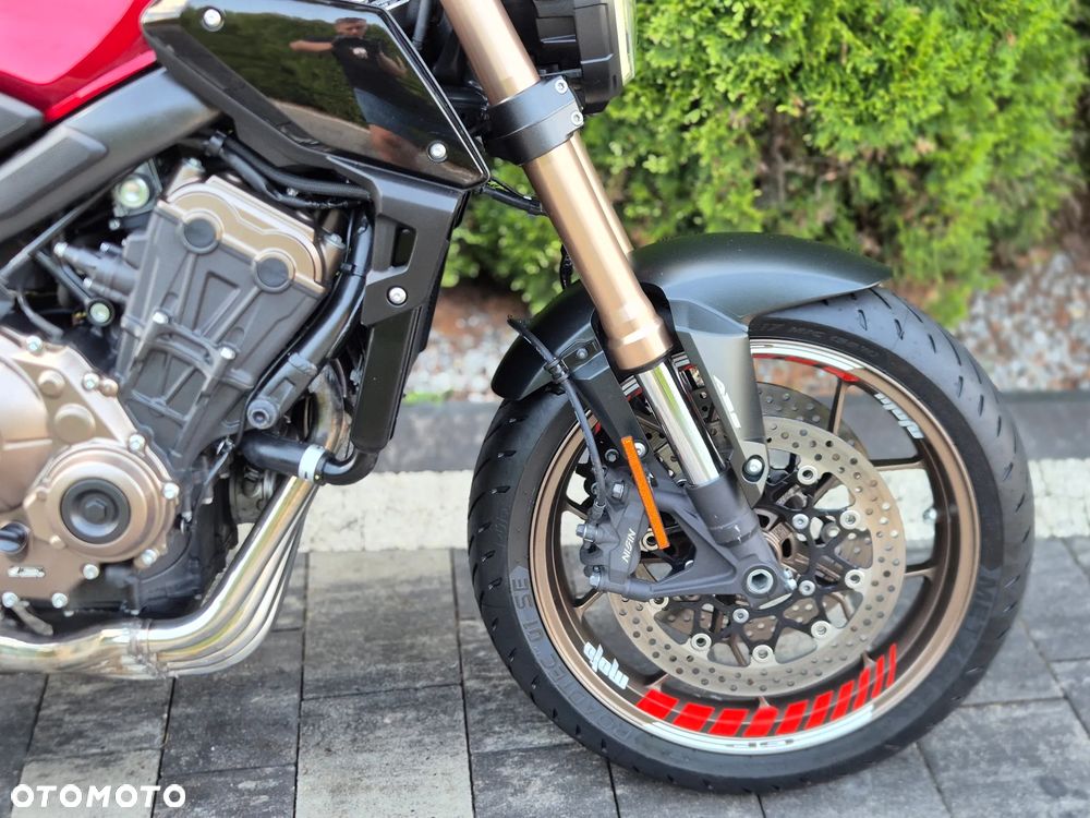 Honda CB - 8