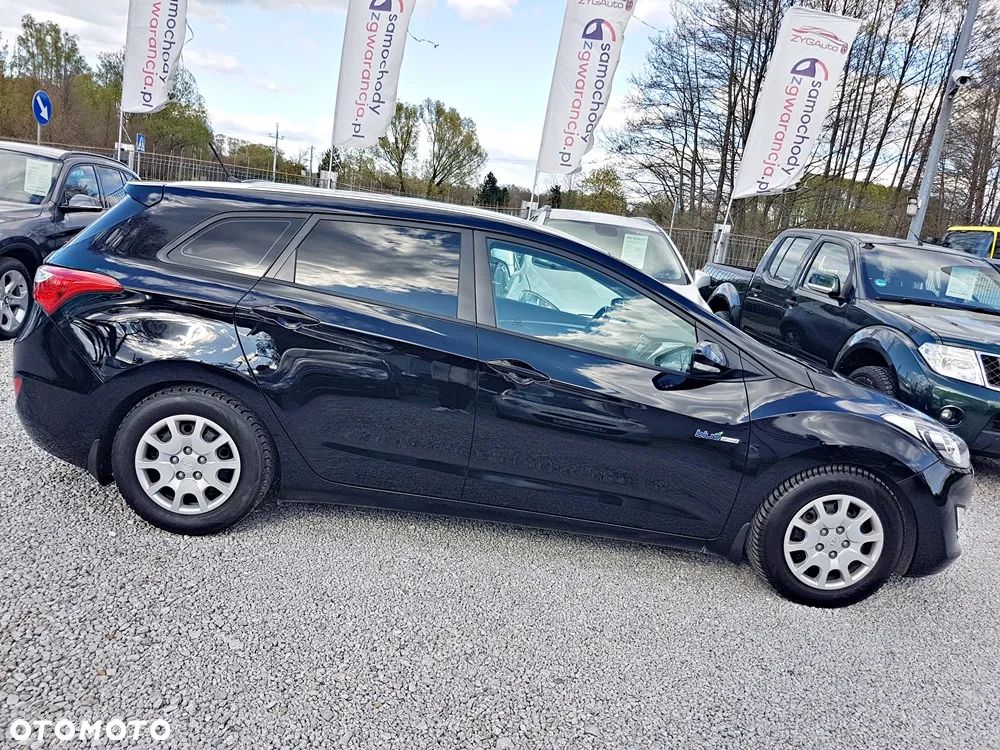 Hyundai i30 i30cw 1.6 Trend - 29